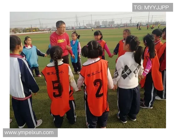 纹眉足球明星的名字揭秘及其在球场上的风采分析