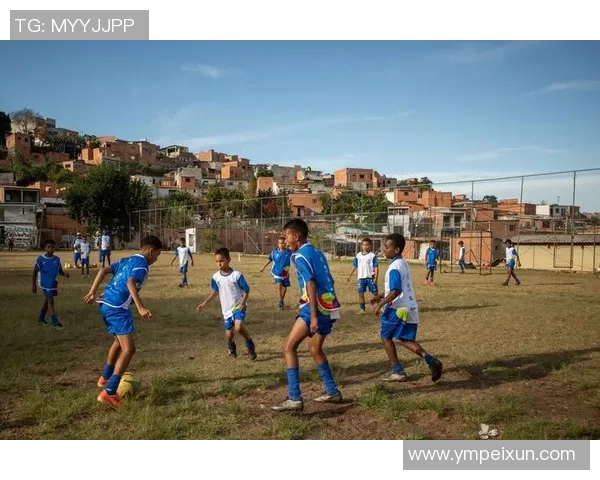 探索周边足球的魅力与发展潜力助力社区体育文化的繁荣与提升 探索周边足球的魅力与发展潜力助力社区体育文化的繁荣与提升